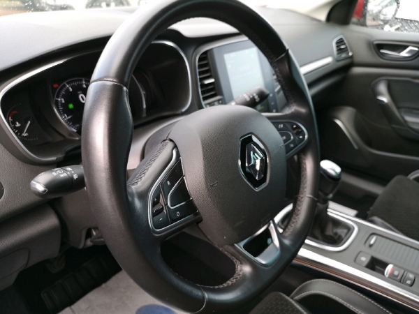 RENAULT MEGANE IV
