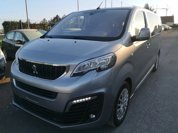 PEUGEOT TRAVELLER