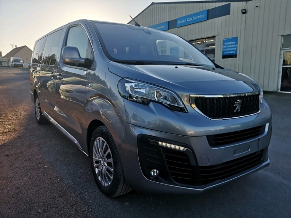 PEUGEOT TRAVELLER