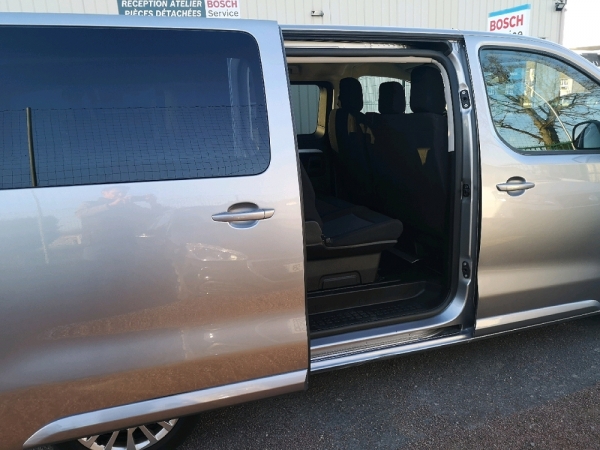 PEUGEOT TRAVELLER