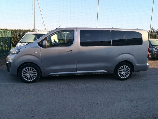 PEUGEOT TRAVELLER