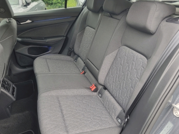 VOLKSWAGEN GOLF VIII