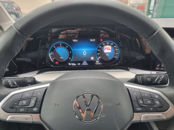 VOLKSWAGEN GOLF VIII