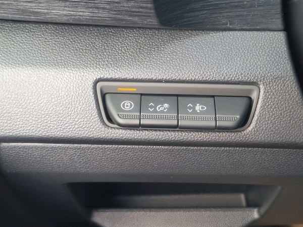 RENAULT TRAFIC III COMBI
