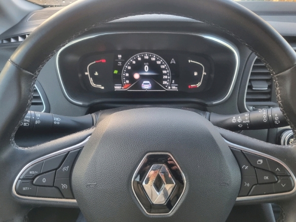 RENAULT MEGANE IV