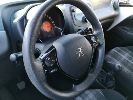 PEUGEOT 108 photo 