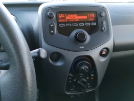 PEUGEOT 108 photo 