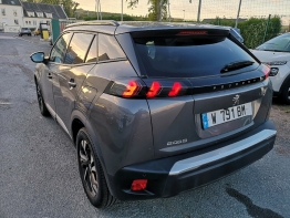PEUGEOT 2008 photo 