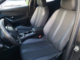 PEUGEOT 2008 photo 
