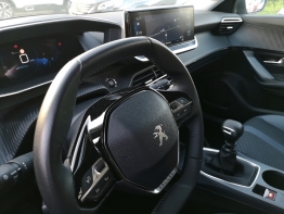 PEUGEOT 2008 photo 