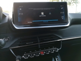 PEUGEOT 2008 photo 