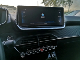 PEUGEOT 2008 photo 