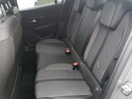 PEUGEOT 208 photo 