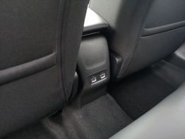 PEUGEOT 208 photo 