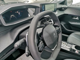 PEUGEOT 208 photo 