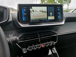 PEUGEOT 208 photo 