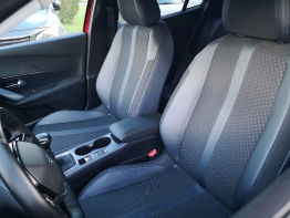 PEUGEOT 2008 photo 
