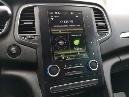 RENAULT MEGANE IV photo 