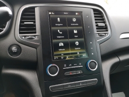 RENAULT MEGANE IV photo 