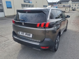 PEUGEOT 5008 photo 