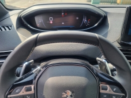 PEUGEOT 3008 photo 