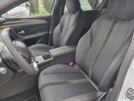 PEUGEOT 308 photo 