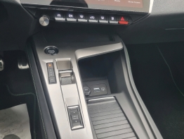 PEUGEOT 308 photo 