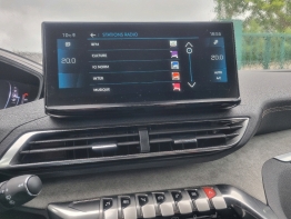 PEUGEOT 3008 photo 