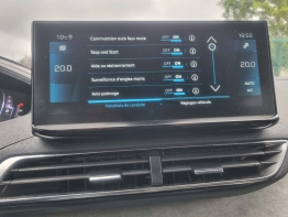 PEUGEOT 3008 photo 