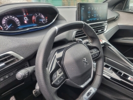 PEUGEOT 3008 photo 