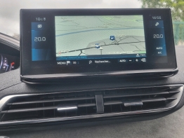 PEUGEOT 3008 photo 