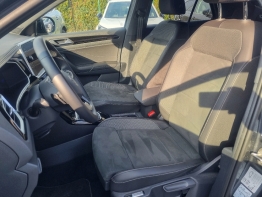 VOLKSWAGEN T-ROC photo 