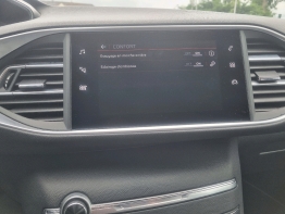 PEUGEOT 308 photo 
