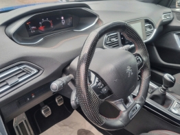 PEUGEOT 308 photo 