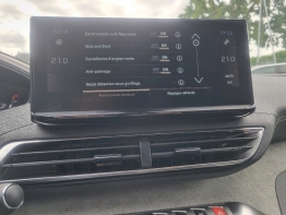 PEUGEOT 5008 photo 