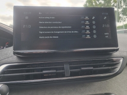 PEUGEOT 5008 photo 