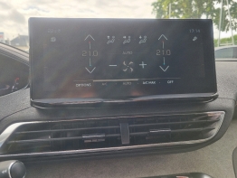 PEUGEOT 5008 photo 