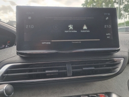 PEUGEOT 5008 photo 