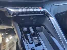 PEUGEOT 5008 photo 