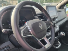RENAULT TRAFIC III COMBI photo 