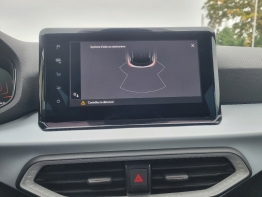 SEAT ARONA photo 