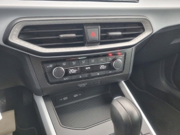 SEAT ARONA photo 