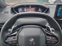 PEUGEOT 3008 photo 