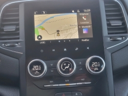 RENAULT MEGANE IV photo 