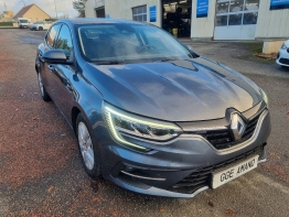 RENAULT MEGANE IV photo 