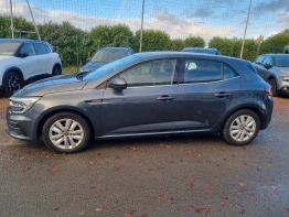 RENAULT MEGANE IV photo 