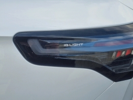 VOLKSWAGEN TIGUAN photo 