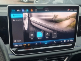 VOLKSWAGEN TIGUAN photo 