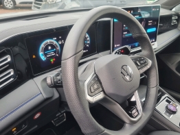 VOLKSWAGEN TIGUAN photo 