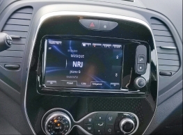 RENAULT CAPTUR photo 